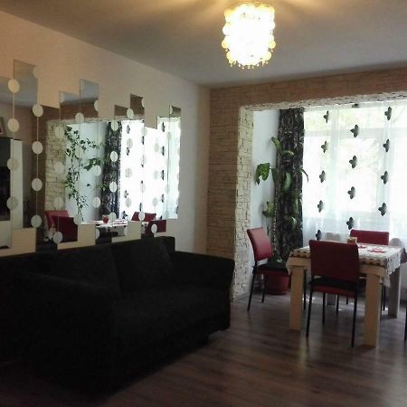 Apartament Ela Elegance Apartman Orsova Kültér fotó